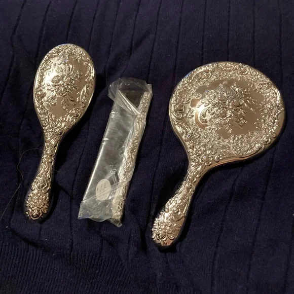 goldinger silver company | Accessories | Silver Plate Vanity 